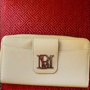 Wallets bag for a women.